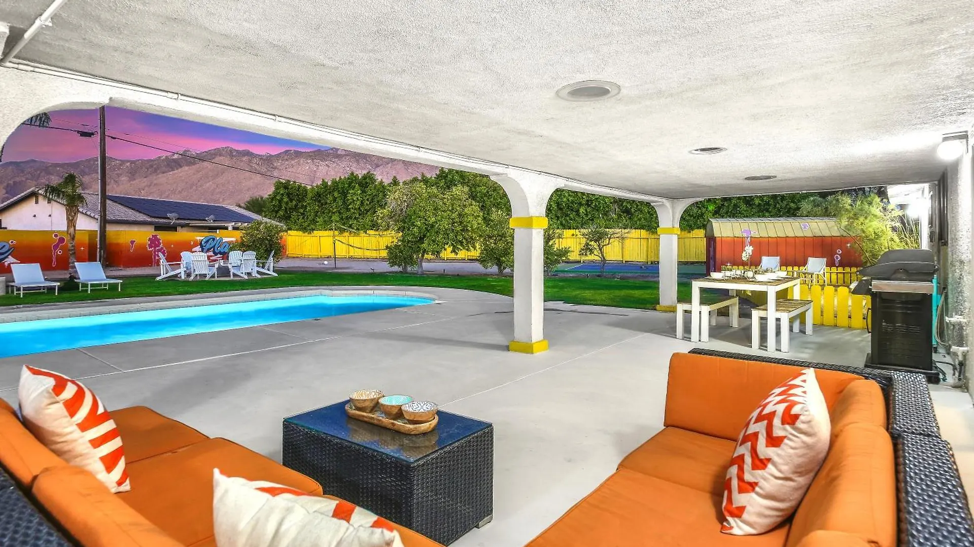 New! Dolce Villa - Volleyball, Heated Pool, Spa, Gameroom 팜 스프링스 미국