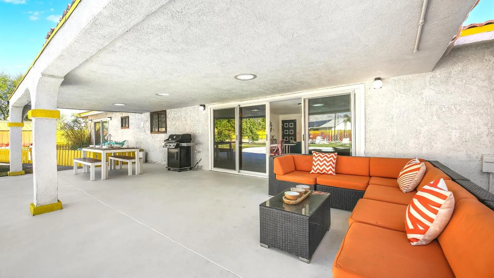 New! Dolce Villa - Volleyball, Heated Pool, Spa, Gameroom 팜 스프링스 0*,  미국