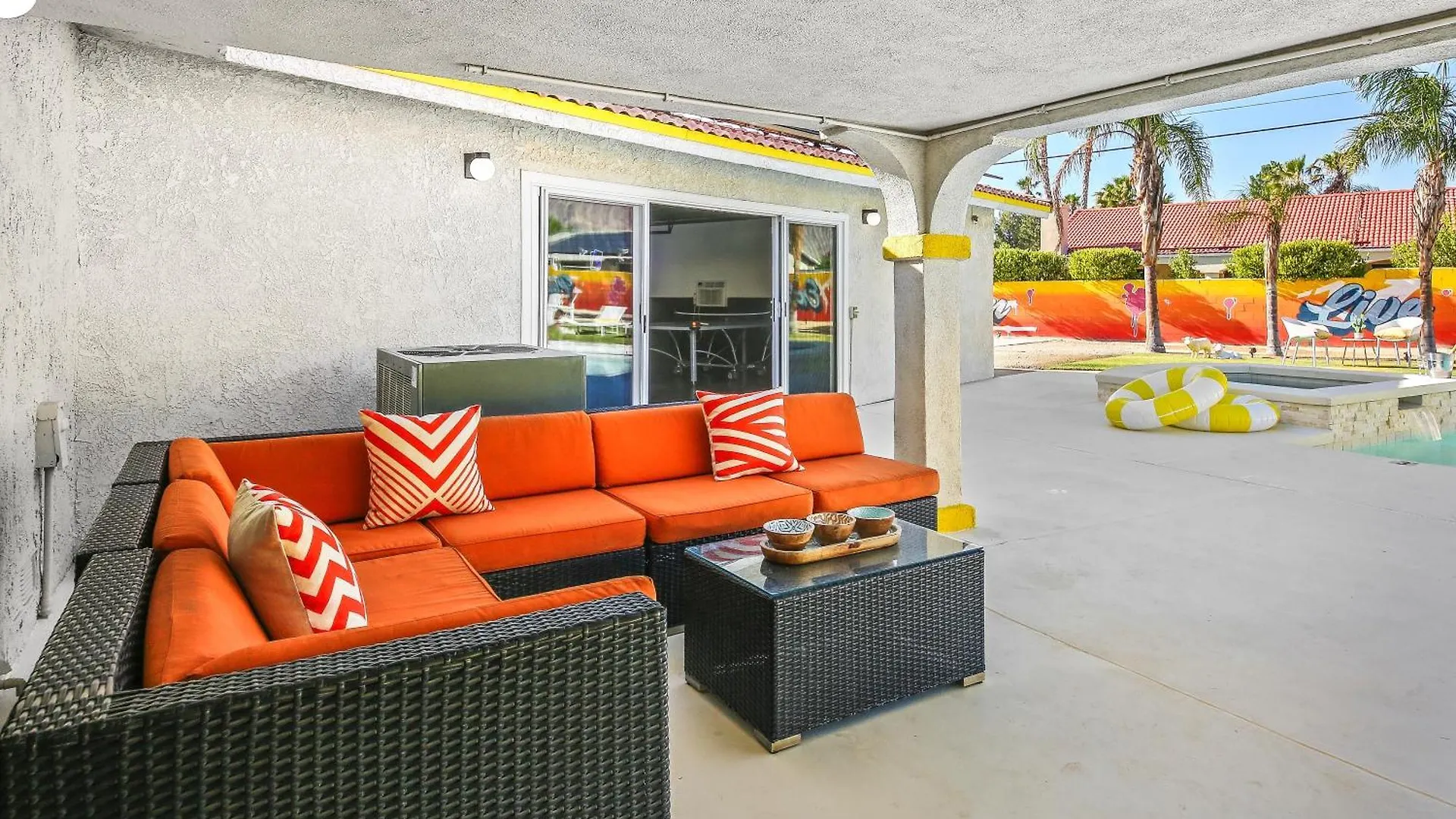 New! Dolce Villa - Volleyball, Heated Pool, Spa, Gameroom 팜 스프링스